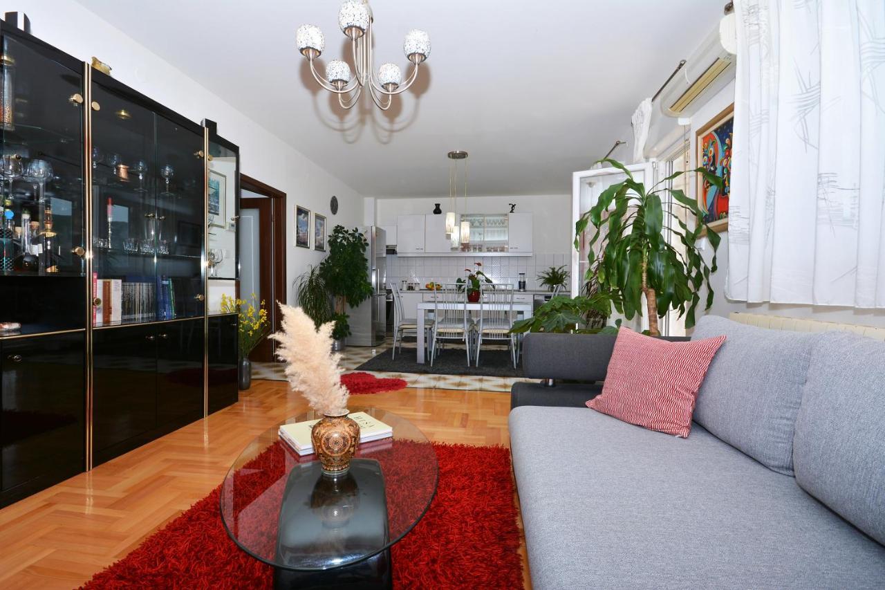 Artsy Apartment Klis Buitenkant foto