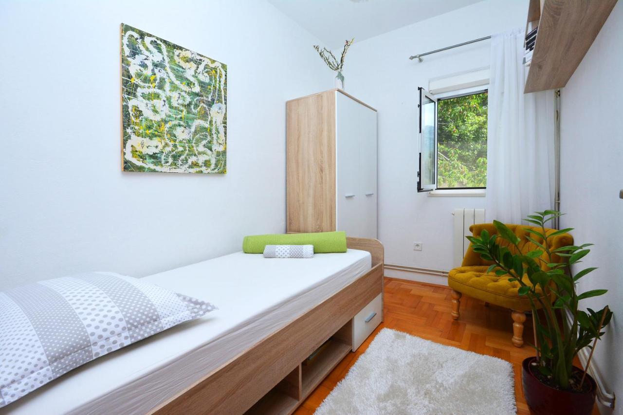 Artsy Apartment Klis Buitenkant foto